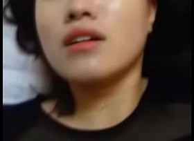 性感大奶子少婦主動自慰出水後抓著大雞吧插入全程浪叫不絕