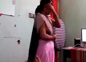 Way-out Desi Aunty MMS