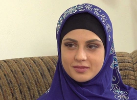 Mia Trejsi & Steve Q all anent Beggar Punishes Muslim Tenant Who Doesn't Produce - Porncz