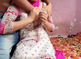 भाभी की खूबसूरती देकर बाजू वाले अंकल का मन नहीं माना तो चोद दिया