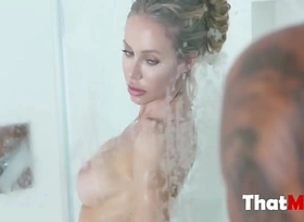 Shower Designation With Sexy Blonde House Wife - Nicole Aniston