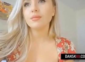 Blonde Danish Fit together