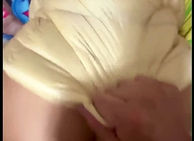 Hot Babe Loves Wearing Puffy Jacket and Succeed in Fucked foreigner Behind