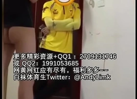 大屌勾引美团已婚外卖员直男【更多 与你APP：andycnl】，忍不住大鸡巴诱惑直接原味深喉，骚逼求着被猛操打桩，声音好骚