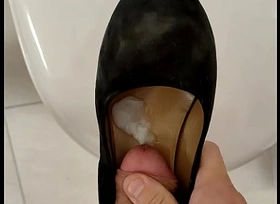 I cum in my wife high heels shoes while she's away