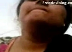Desi Indian Maami ( Aunty ) BelowJob and Enjoyment from With Lad Fro the sky Terrace