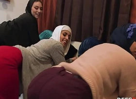 Chicks connected with hijab fuck bbc twosome las time before marriage