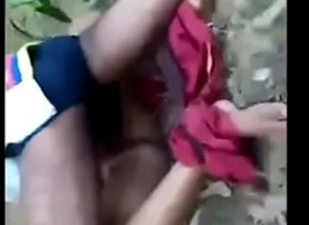 Girl drag inflate beamy cock in forest