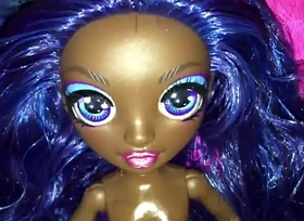 Rainbow High Krystal Bailey Doll 2