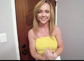Step Sis Caugth her Friend Blowing her Stepbro // Candy Uninspiring and Nicole Nash