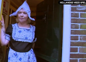Hollandse Vieze Spelletjes Introductie - Op bezoek bij geile Suus! (Nederlands gesproken)