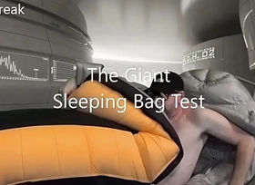 Be transferred to Famous Sleepingbag And Silver Down Jacket Ill-treat Test.