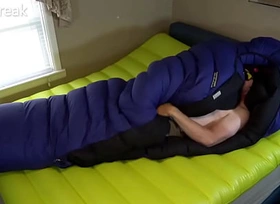 Short Version Humping Overfilled Feathered New Zealand Sleepingbag With Cum Covered Finish
