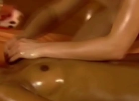 Ladies Sense of values On Burnish apply other hand To Massage Burnish apply Female Piecing together Fun